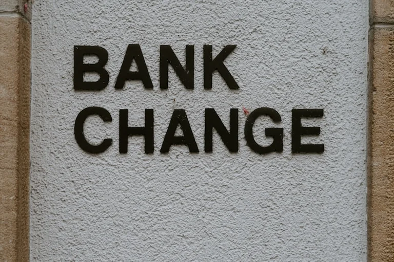 Banko įspėjimas apie gavėjo vardą: ką daryti gavus pranešimą