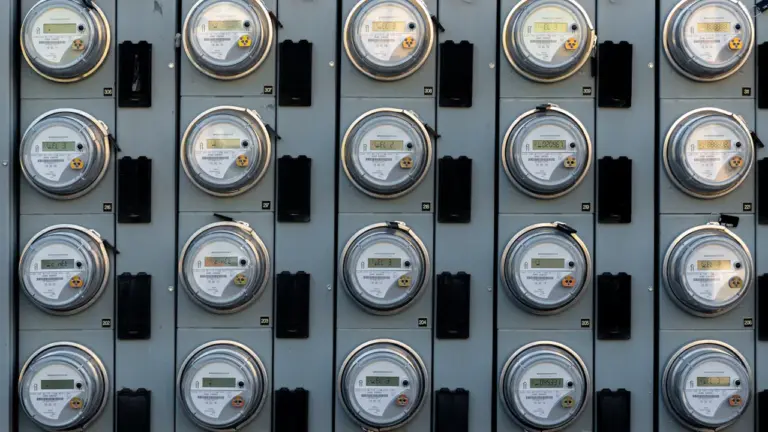 Biržinė elektra rudenį: ką rugpjūtis reiškia sąskaitoms