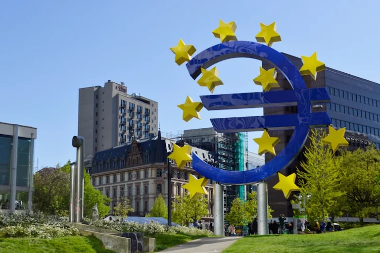 ECB rugsėjo 10-ąją: ar sumažins pagrindines palūkanas?