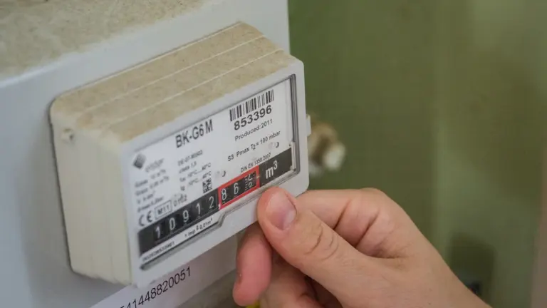 Elektros kainų pokyčiai rudenį: ką svarbu žinoti Lietuvos vartotojams