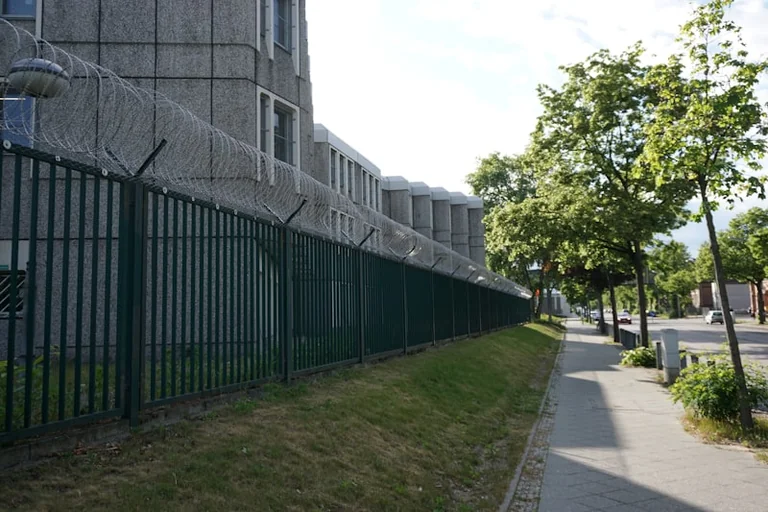 Rugpjūčio 13-oji: Berlyno sienos statyba ir laisvės kaina