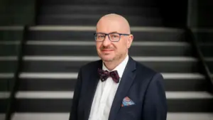 Svarstantiems IT studijas Lietuvoje – du priešingi signalai