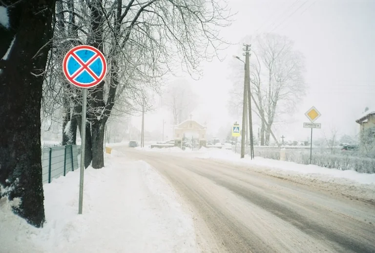Lietuvos orai šį rytą: ką prieš kelionę patikrinti dėl eismo sąlygų