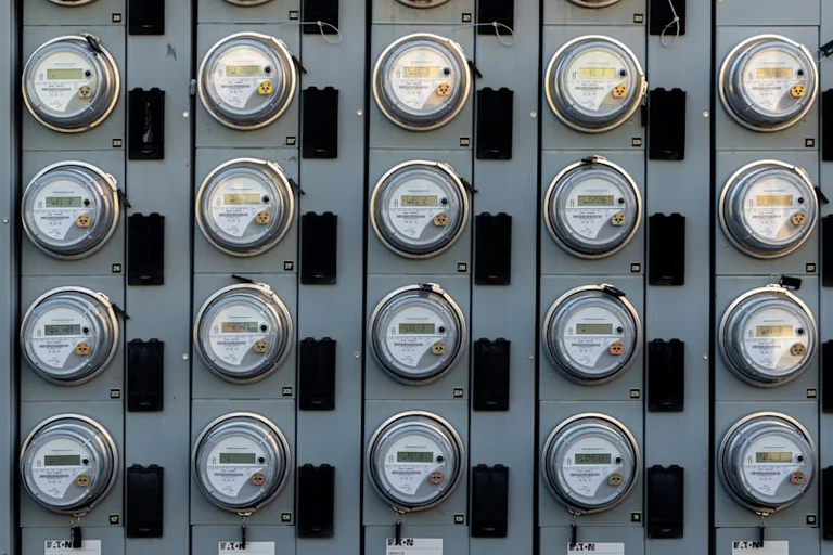 Rugsėjo 8-osios elektros kainos: valandinių reikšmių trūksta