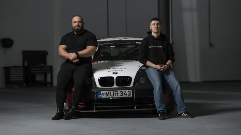 „Voltronas“ tęsia partnerystę su „Azikejev Racing“