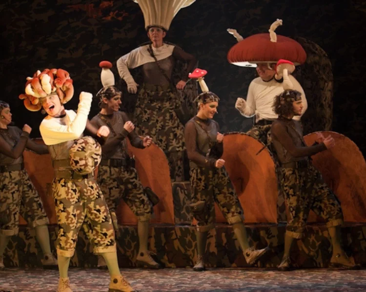„Grybų karas“ Vilniaus „Lėlės“ teatre: spektaklis vaikams spalio 10–11 d.